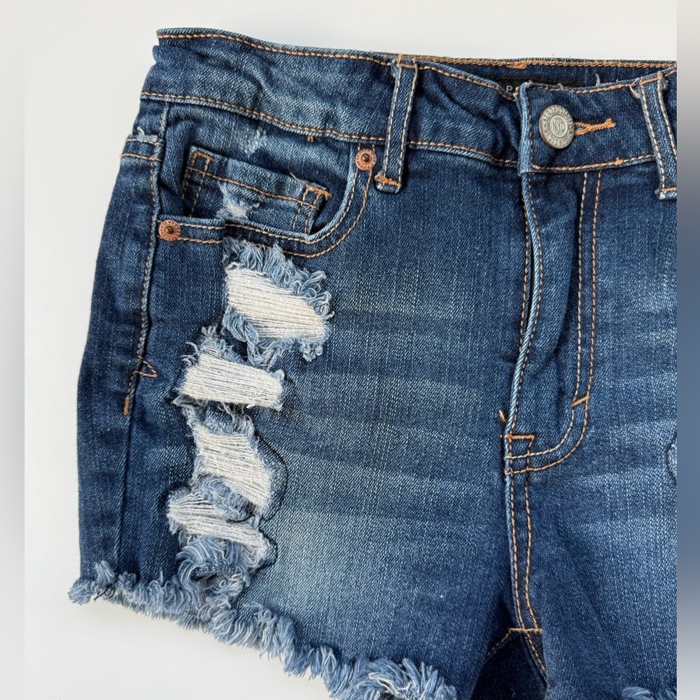 Aeropostale High Waisted Shorty Distressed Denim Shorts Sz 2 - Picture 2 of 7